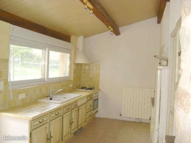 Ideally situated in a quiet location in Paulhiac, close to Monflanquin, set
