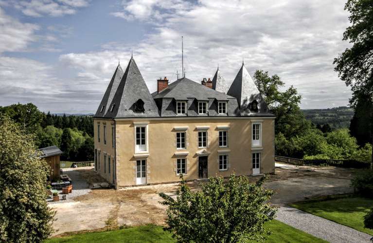 Unique opportunity to acquire a beautifully renovated French Chateau with e