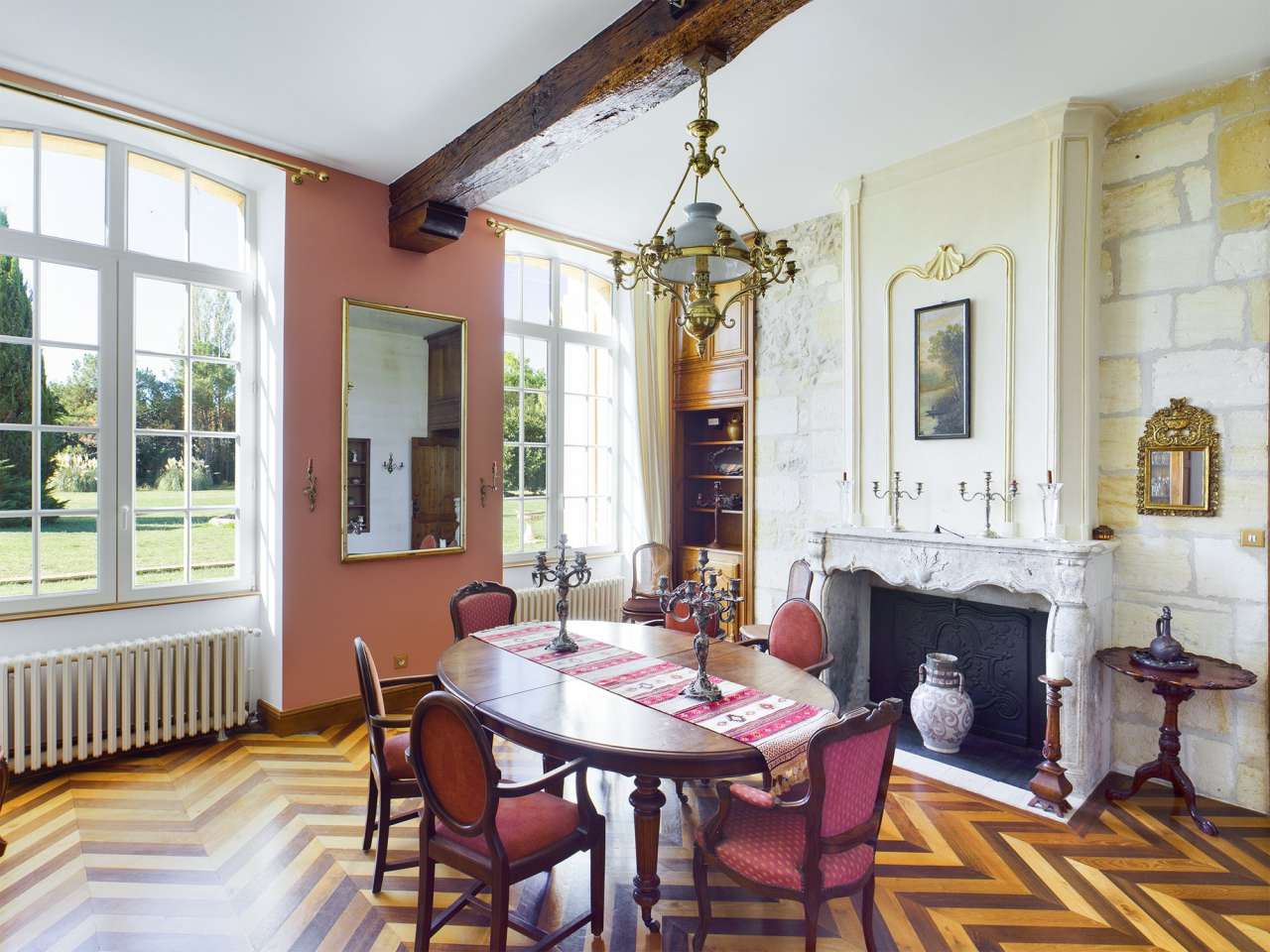 Immaculately presented and full of authentic character and charm, this supe