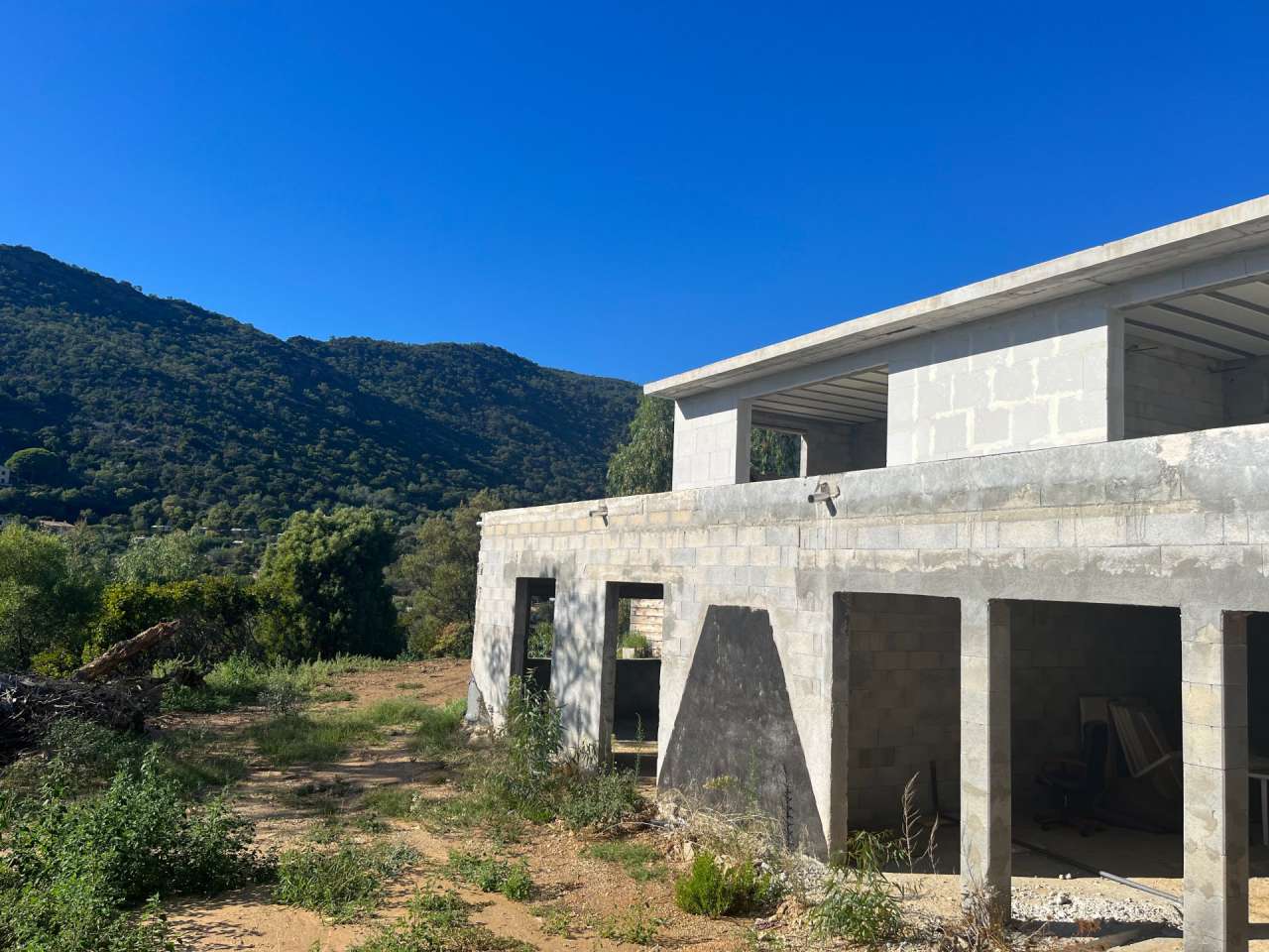 Ideally located in a peaceful area near the beach and all amenities in Rayo