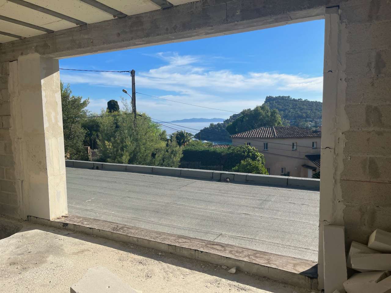 Ideally located in a peaceful area near the beach and all amenities in Rayo