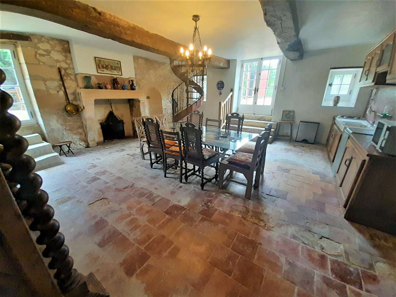 Wonderful opportunity to acquire a beautifully renovated historical 7 bedro