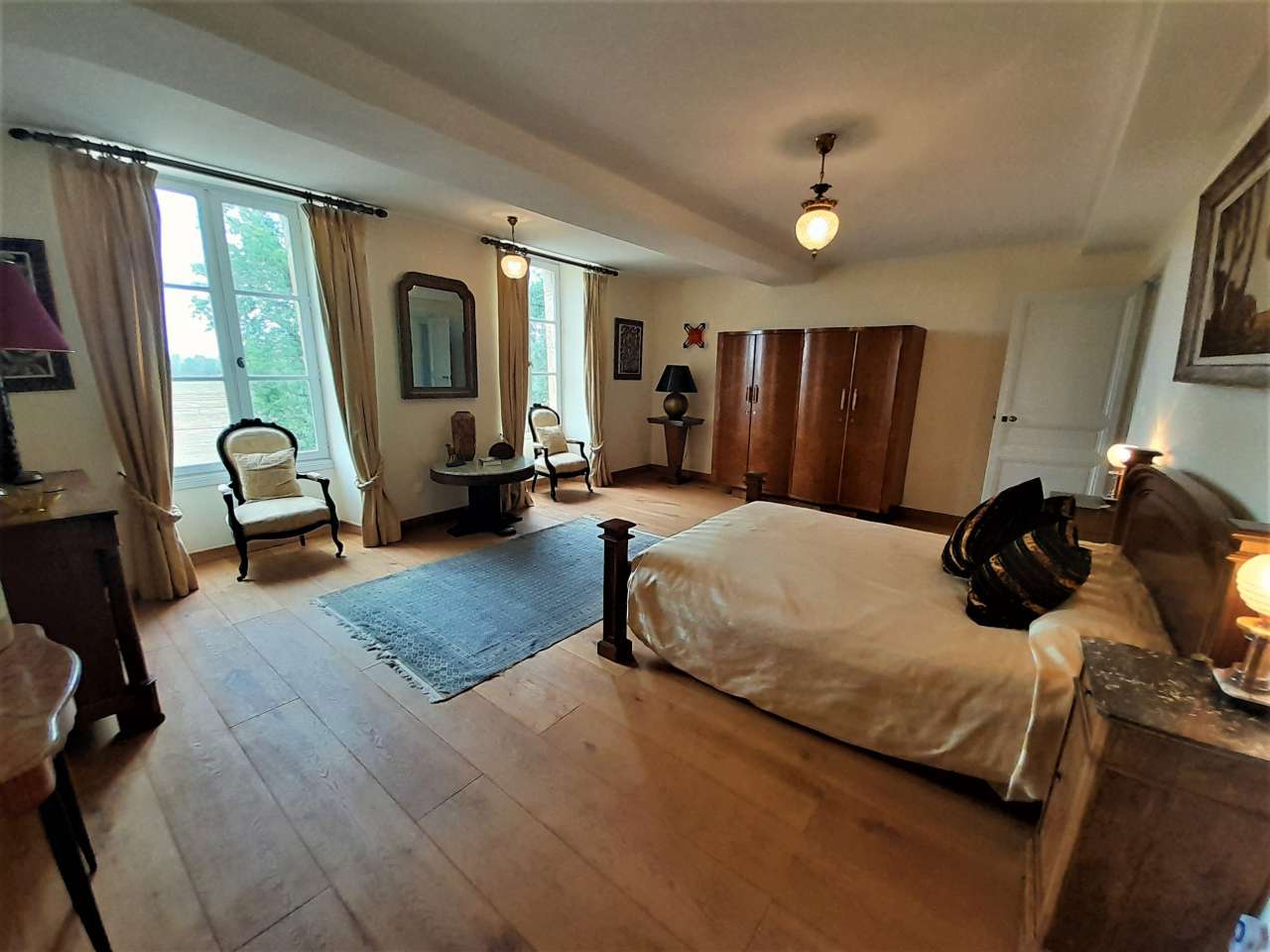 Wonderful opportunity to acquire a beautifully renovated historical 7 bedro