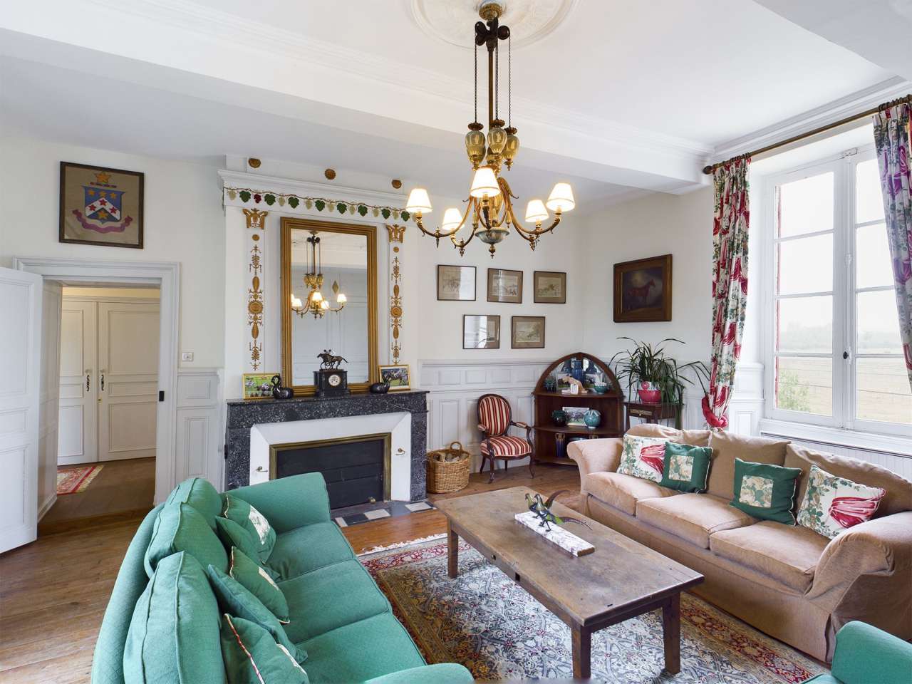 Wonderful opportunity to acquire a beautifully renovated historical 7 bedro