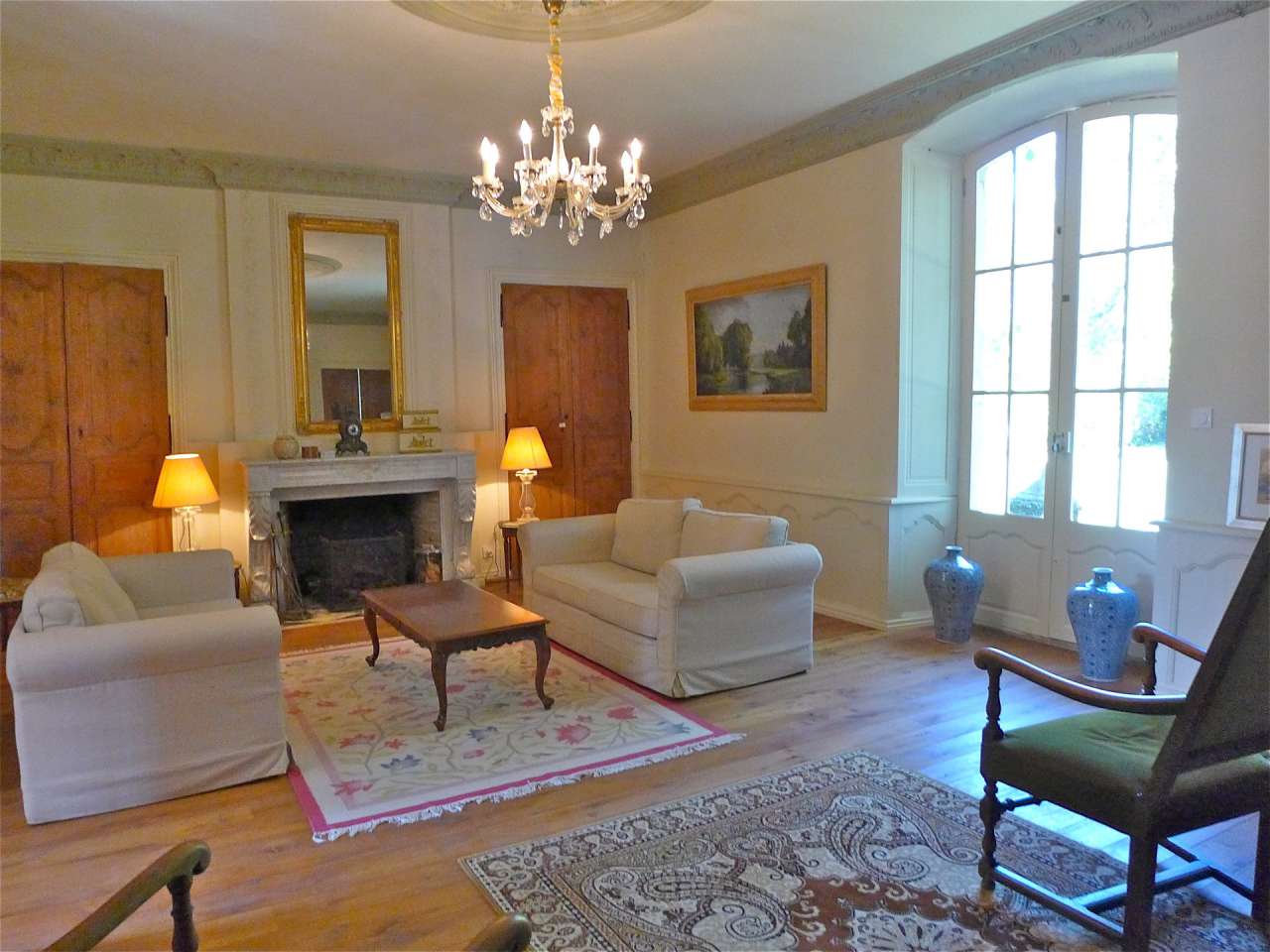Absolutely beautiful renovated 10 bedroom historical French Chateau with se