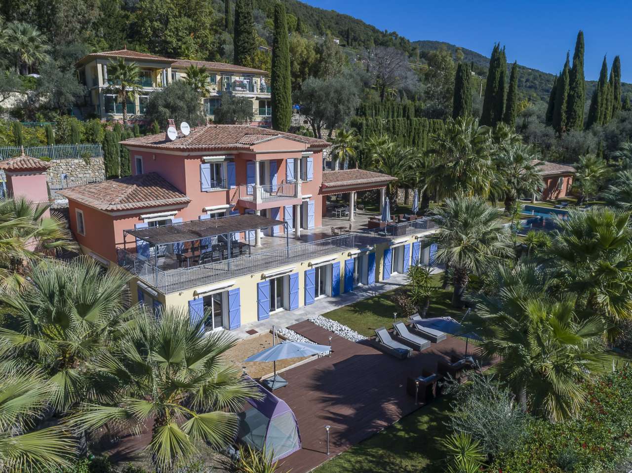 Luxurious and beautifully presented 7 bedroom neo-Provencal style villa, wi