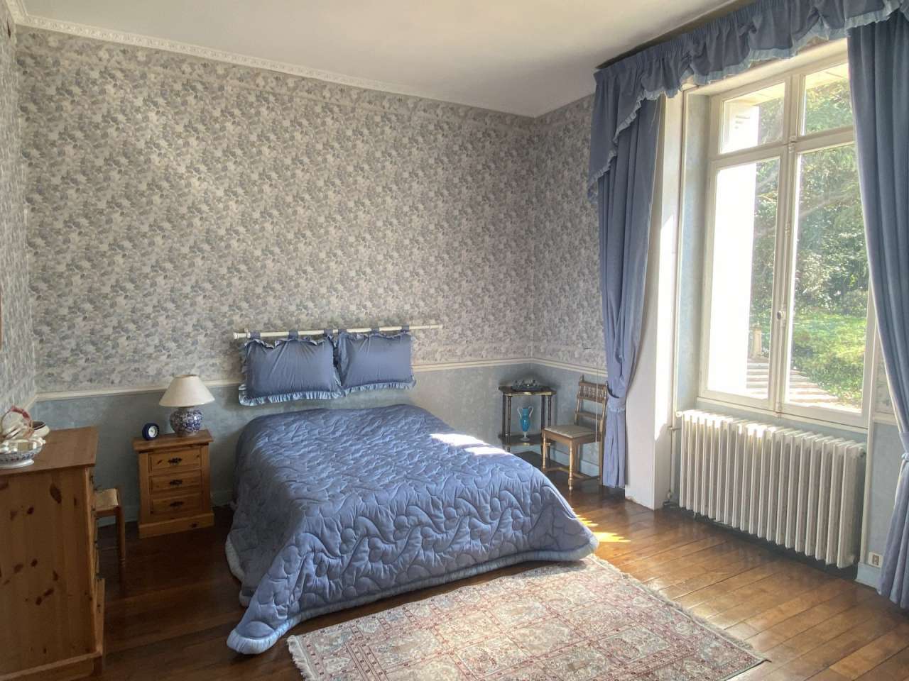 Stunning 7 bedroom, fairy-tale 12 Century chateau, with stunning countrysid