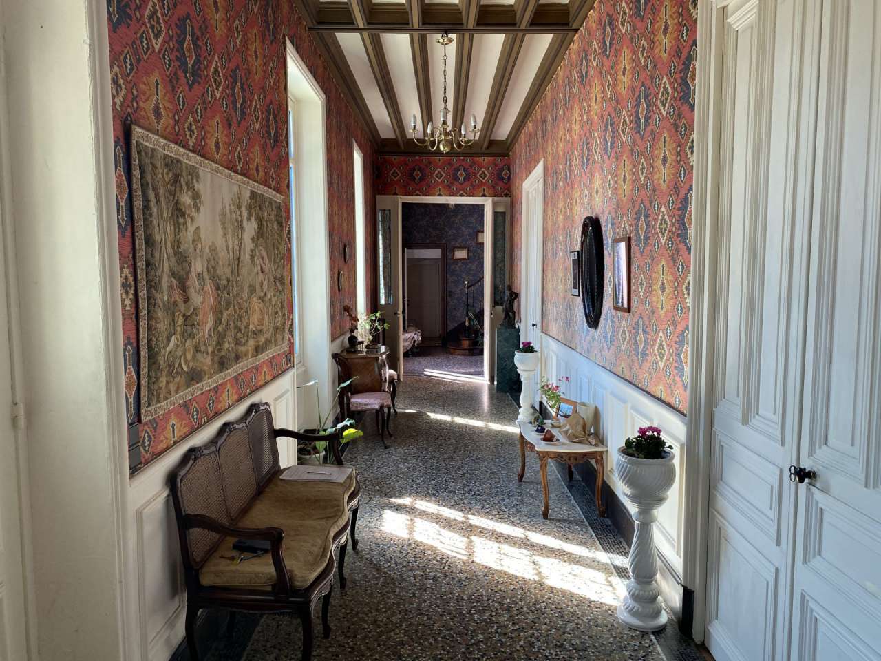 Stunning 7 bedroom, fairy-tale 12 Century chateau, with stunning countrysid