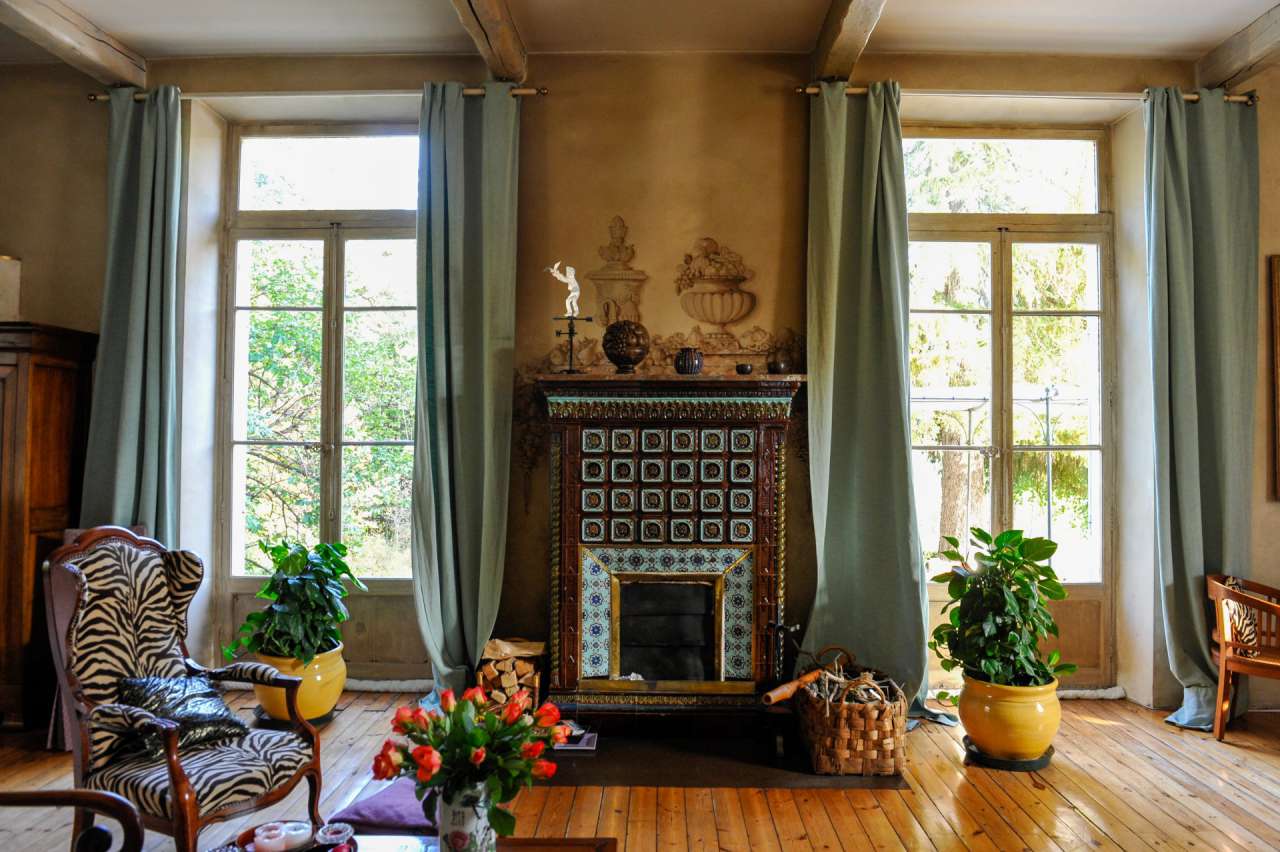 Ideally situated in a quiet setting within the hamlet of Thorenc, which is