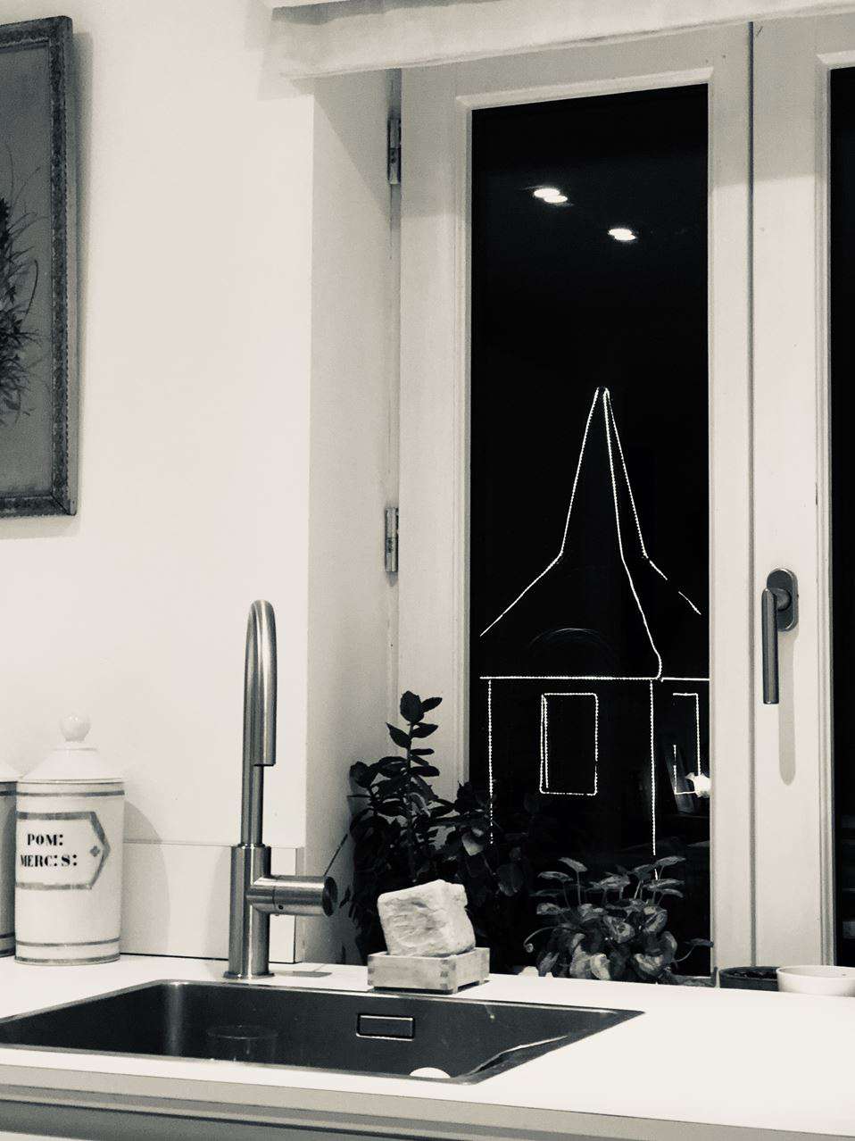 Beautifully renovated, spacious and luxurious 7 bedroom duplex apartment en