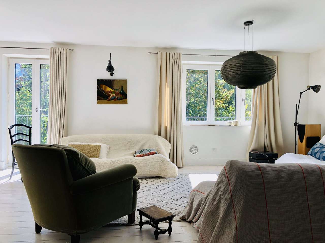 Beautifully renovated, spacious and luxurious 7 bedroom duplex apartment en