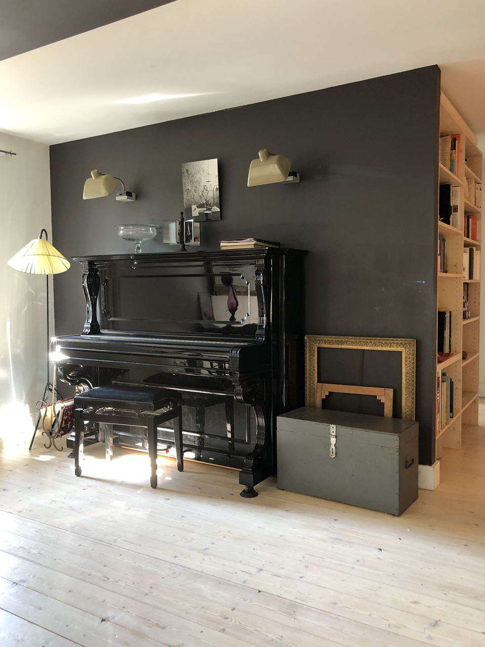 Beautifully renovated, spacious and luxurious 7 bedroom duplex apartment en