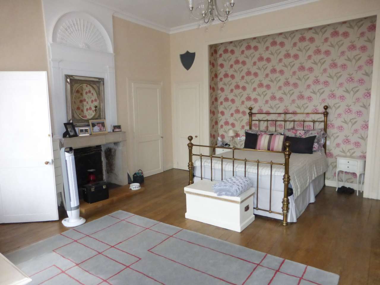 Beautifully and sympathetically renovated 9 bedroom stone built manor house