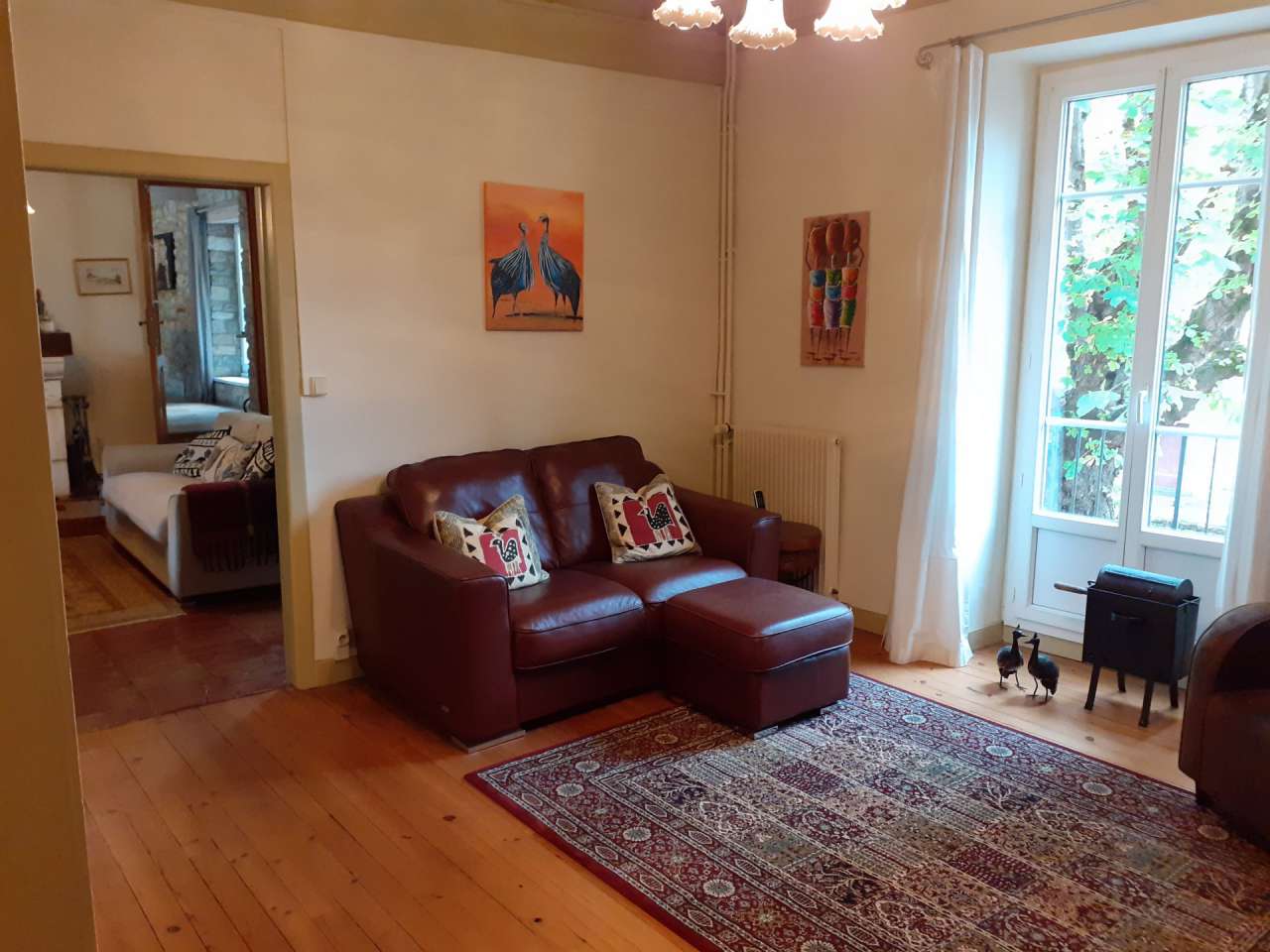 Wonderful opportunity for a lifestyle change with this 5-bedroom Nineteenth