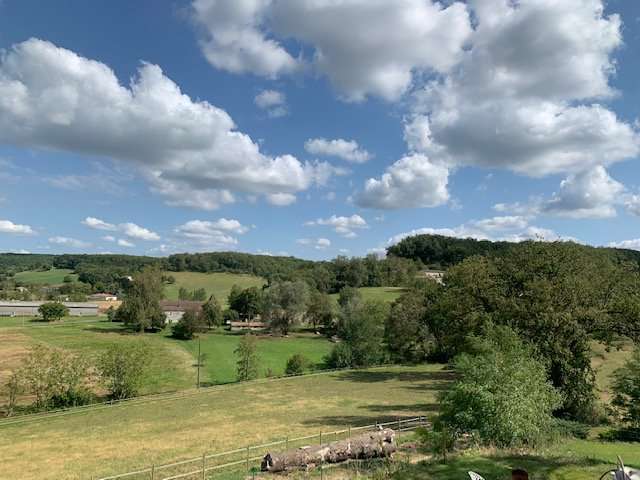 Full of character and charm and beautifully presented throughout, this hist