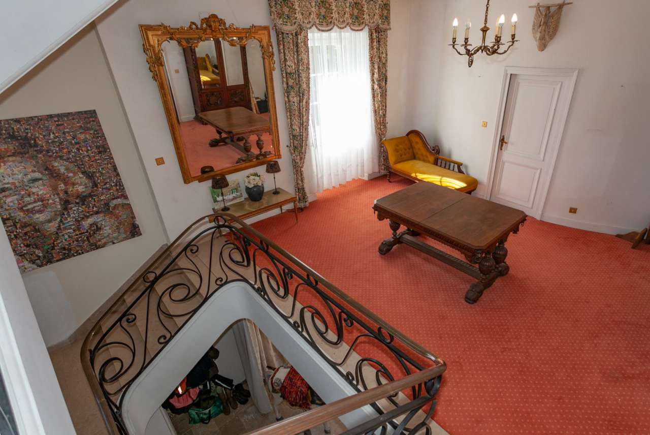 Unique opportunity to acquire a beautiful historical 3 storey, 7 bedroom Fr