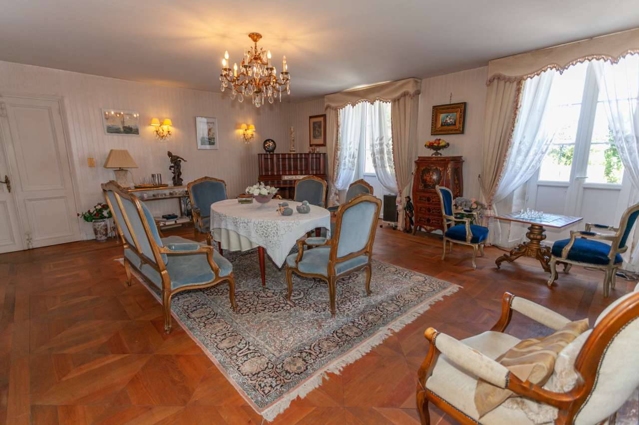 Unique opportunity to acquire a beautiful historical 3 storey, 7 bedroom Fr