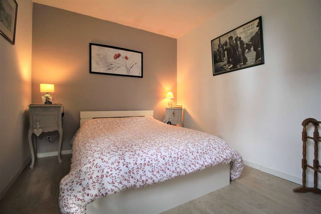 Full of character and charm and beautifully presented 7 bedroom stone built