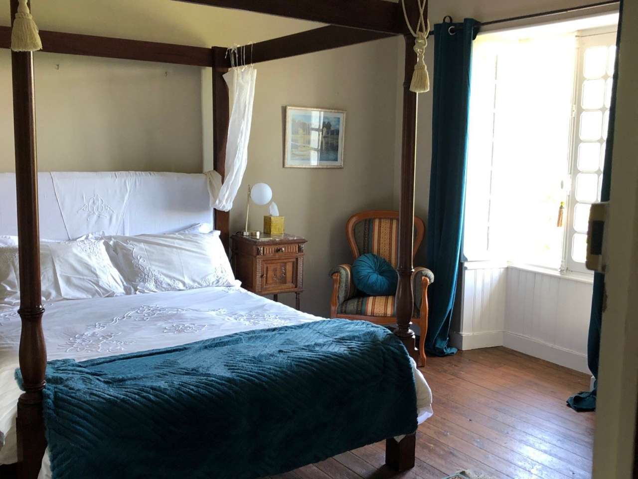 Full of character and charm and beautifully presented 14 bedroom stone buil