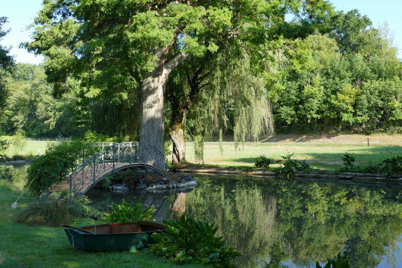 Full of character and charm and beautifully presented 14 bedroom stone buil