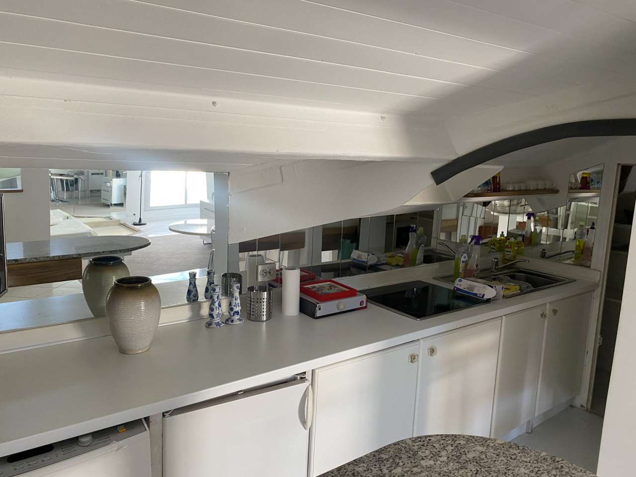 With stunning sea views, this bright and spacious 1 bedroom top floor apart