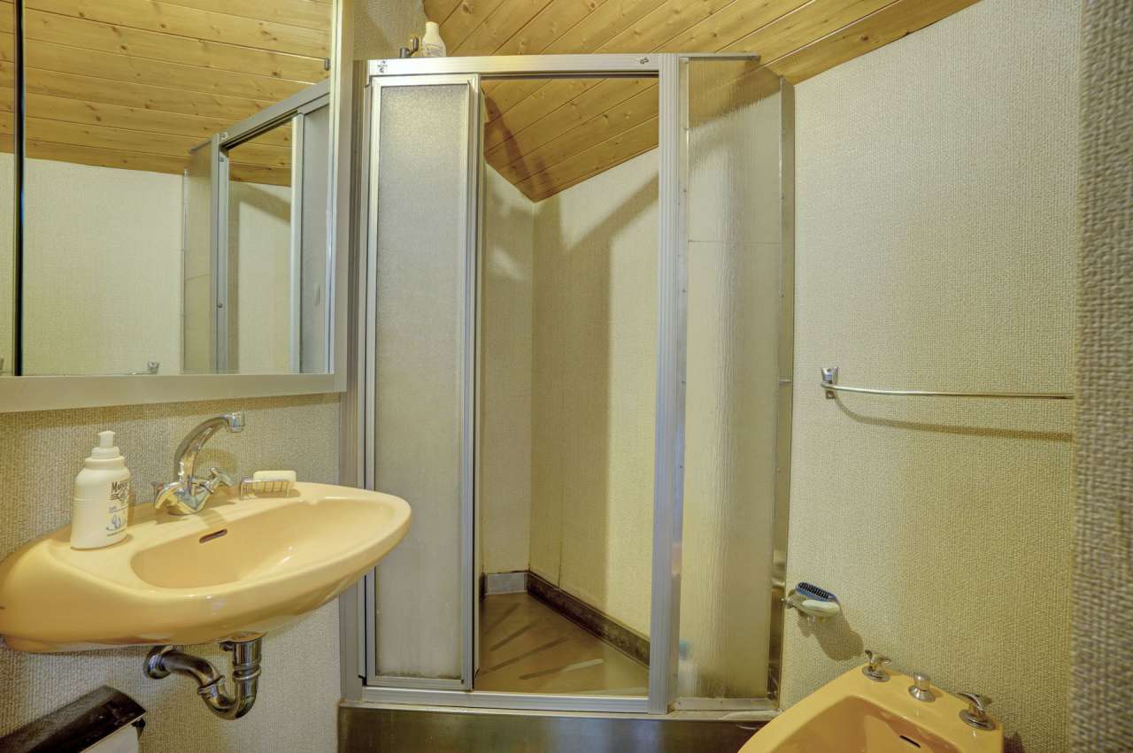 Ideally situated very close to the iconic Aiguille du Midi cable car and th