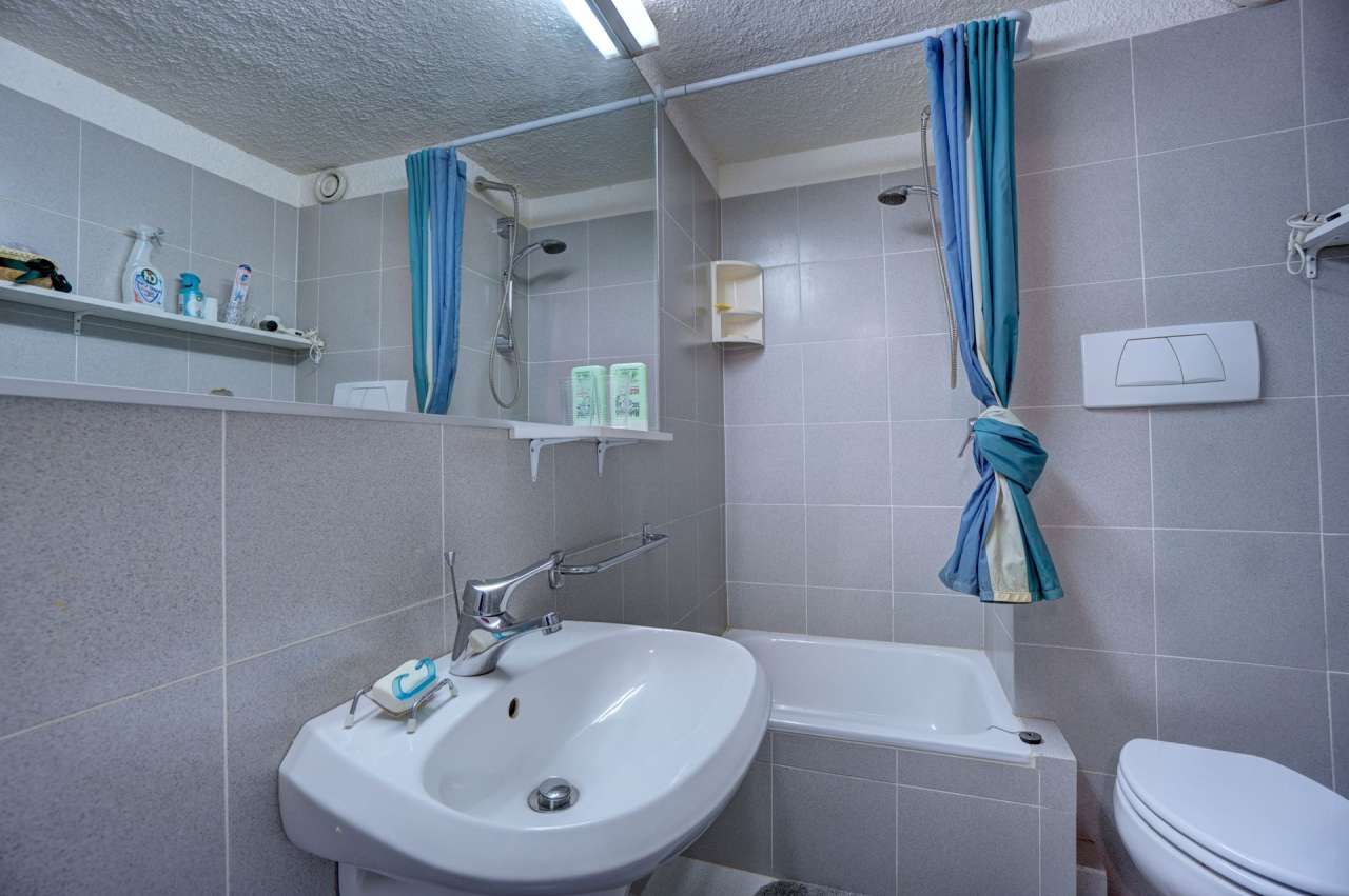 Ideally situated very close to the iconic Aiguille du Midi cable car and th