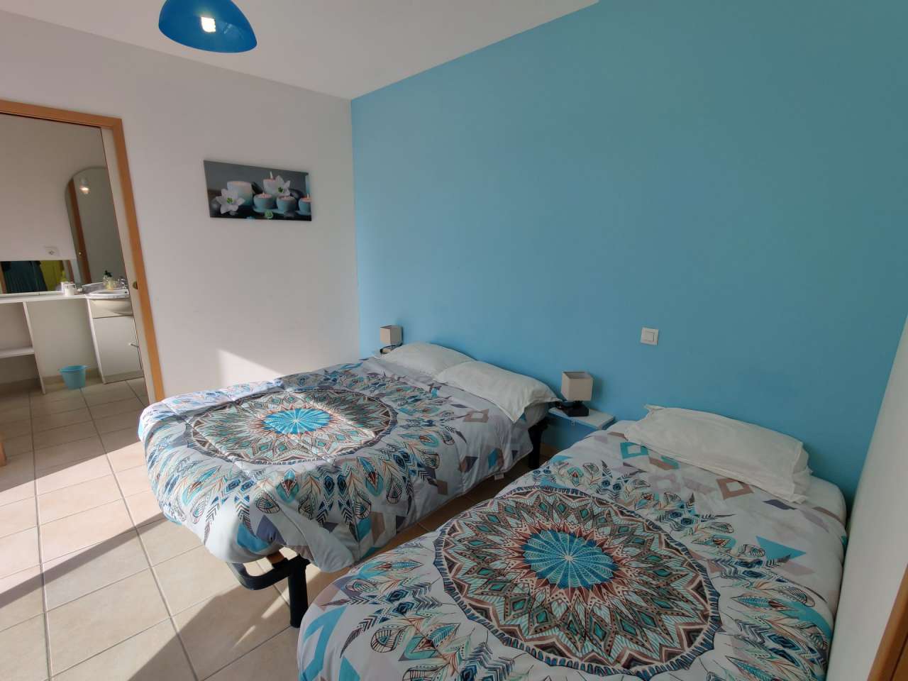 Modern and spacious 8 bedroom property, which includes 2 fully independent