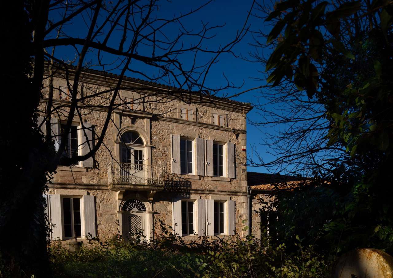 Full of character and charm and beautifully refurbished 7 bedroom manor hou