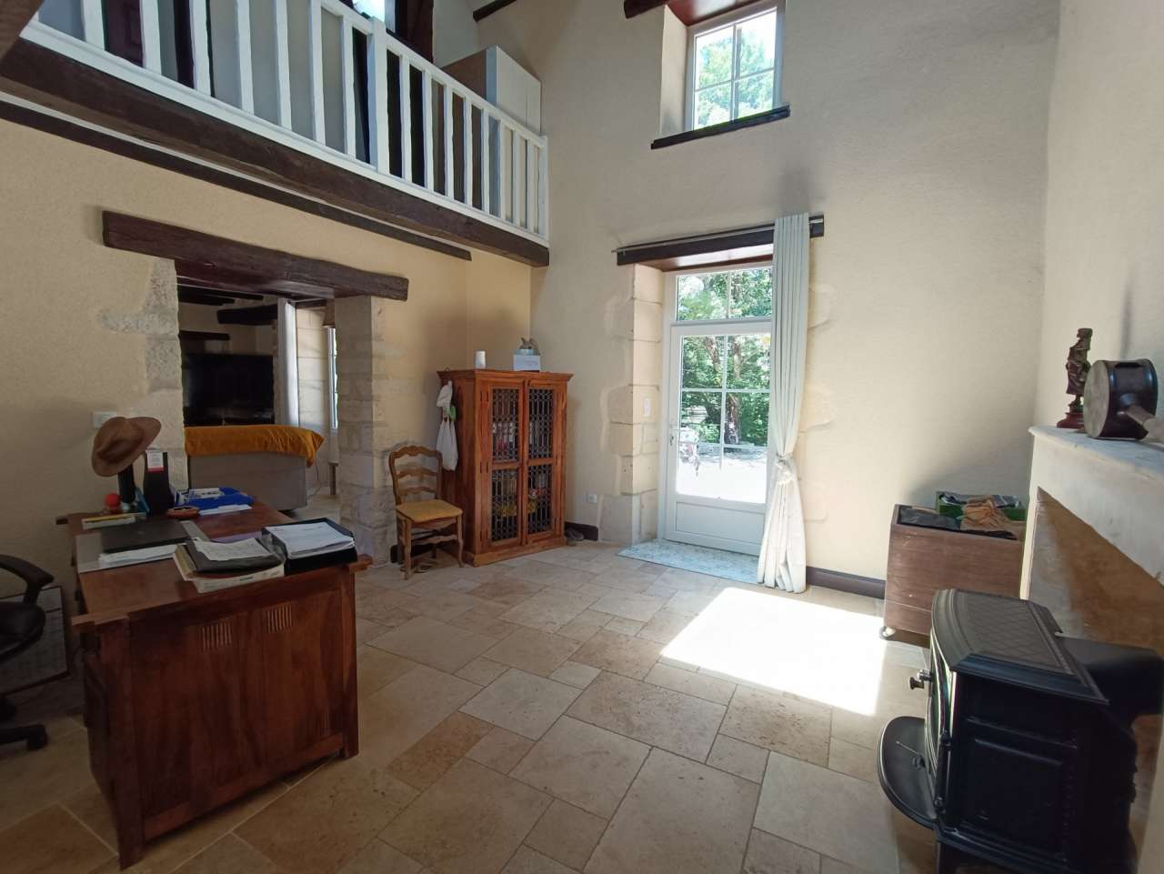 Full of character and charm and ideally located in a quiet setting in Lizan