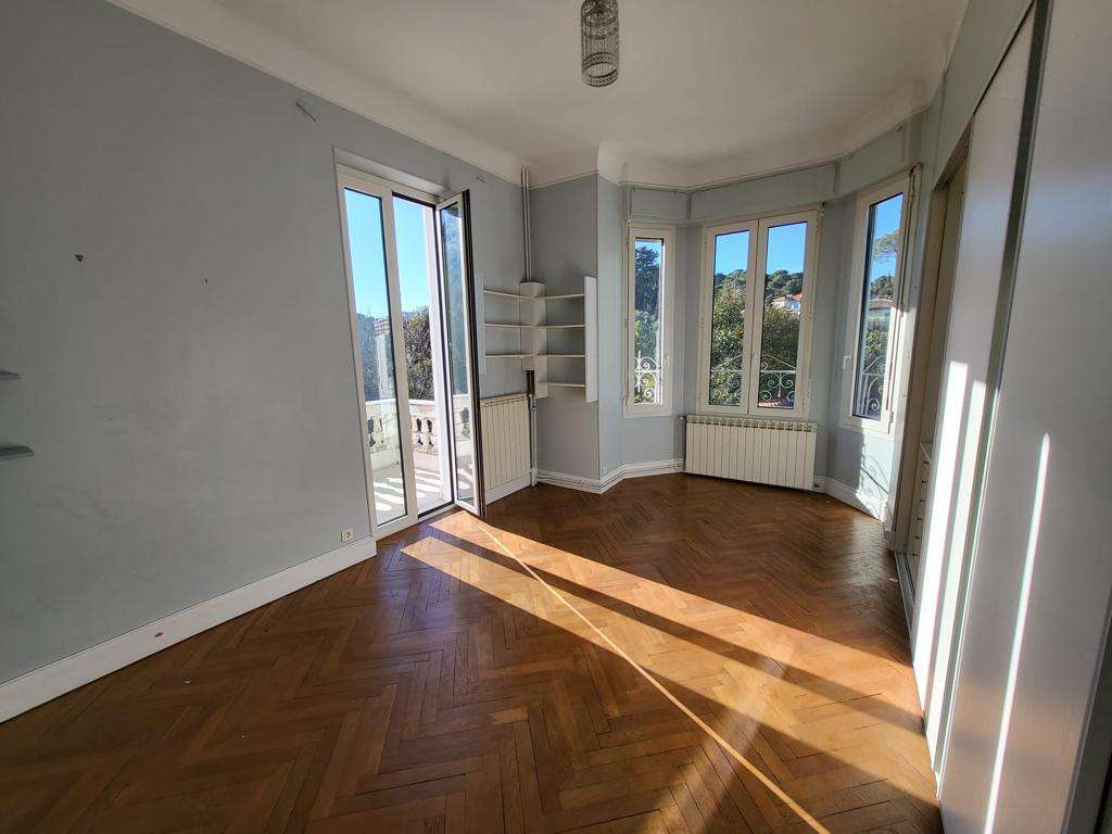 EXCLUSIVE – Work requiredAn ideal family home located close to all amenitie