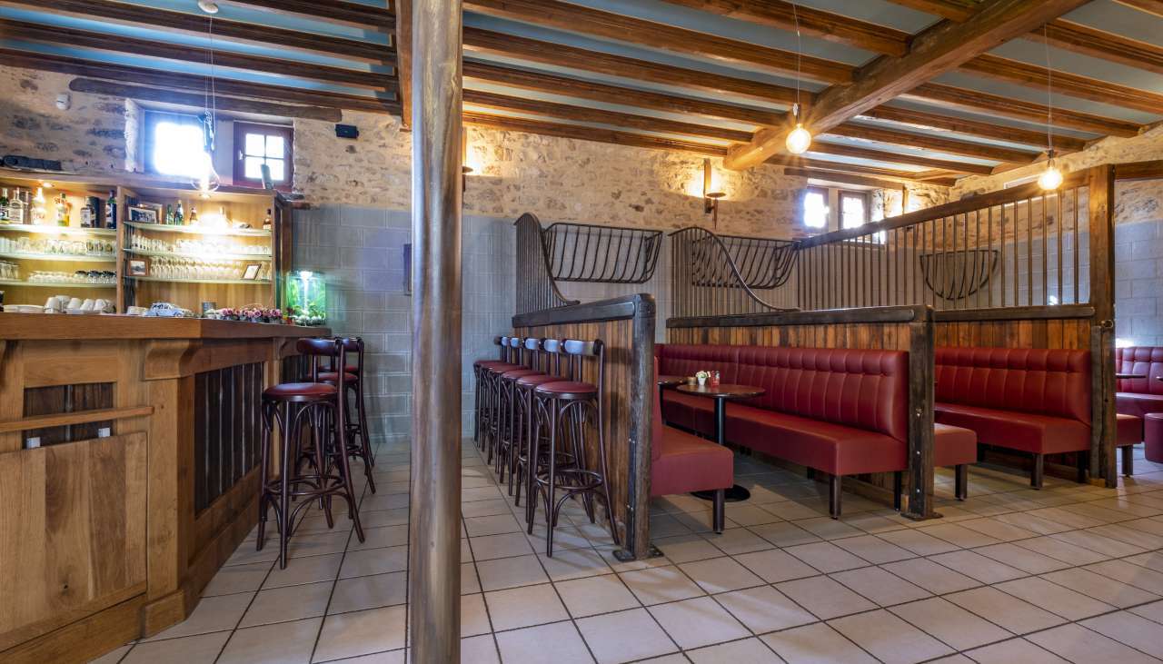 A unique opportunity to acquire an exceptional 8 bedroom 19th century Flore