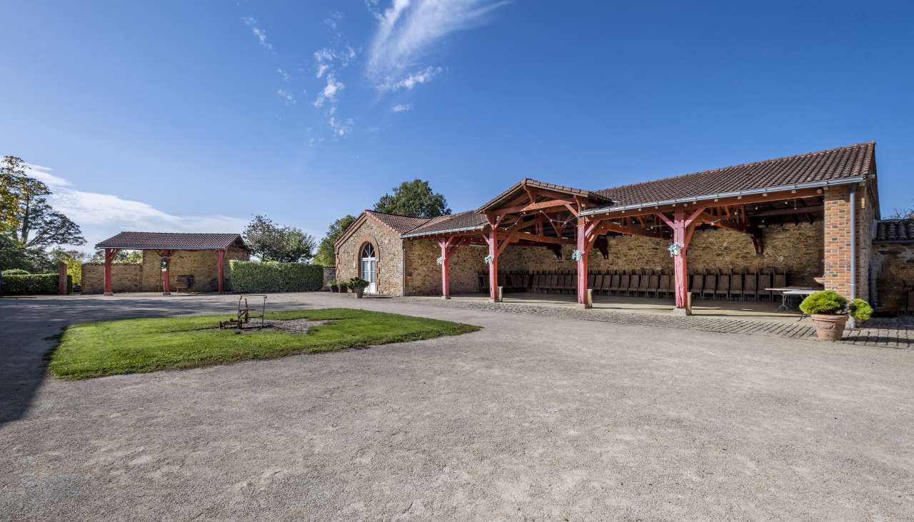 A unique opportunity to acquire an exceptional 8 bedroom 19th century Flore