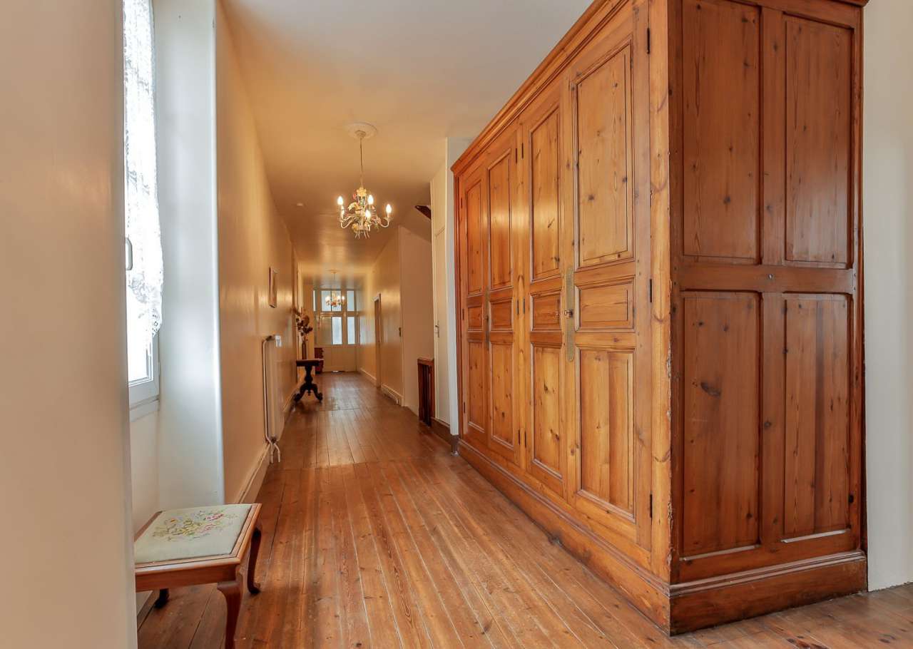 Beautiful character stone property in the historic bastide town of Villerea