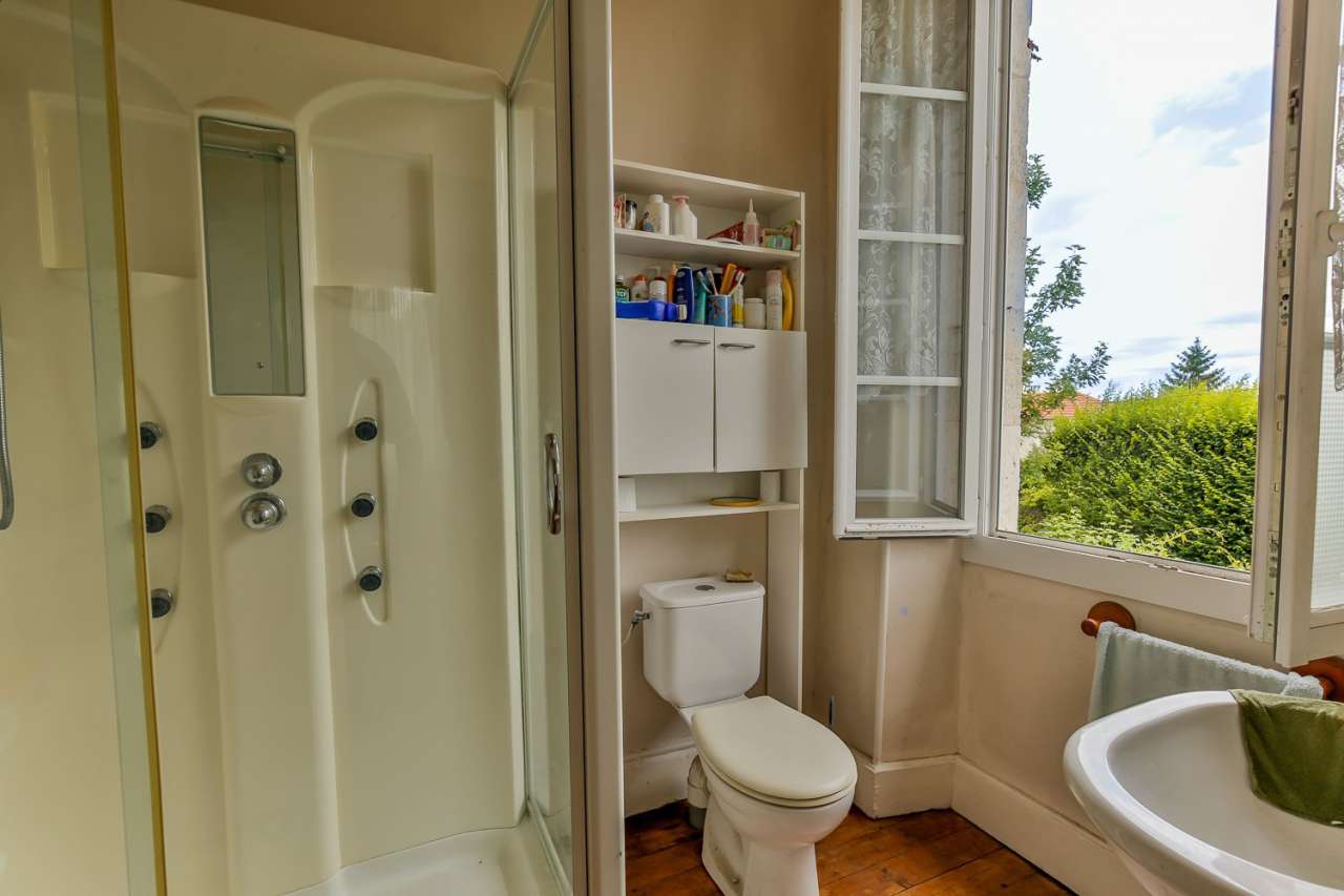 Beautiful character stone property in the historic bastide town of Villerea