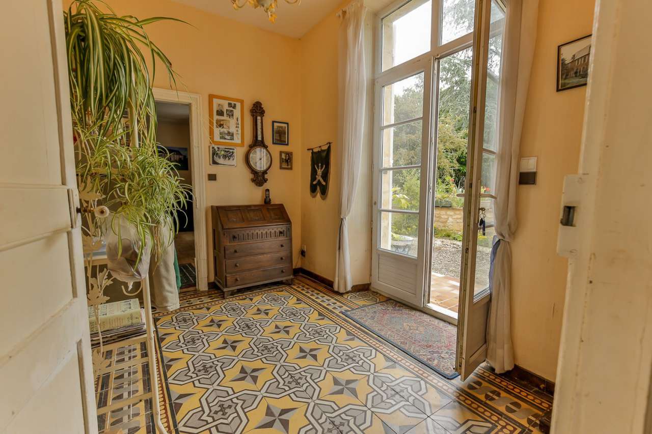 Beautiful character stone property in the historic bastide town of Villerea