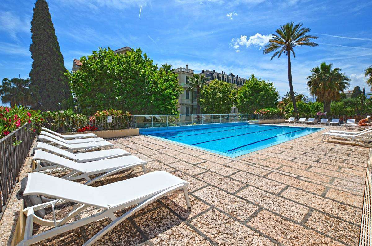 Character 5 bedroom Penthouse for sale with sea view in Bordighera, Liguria