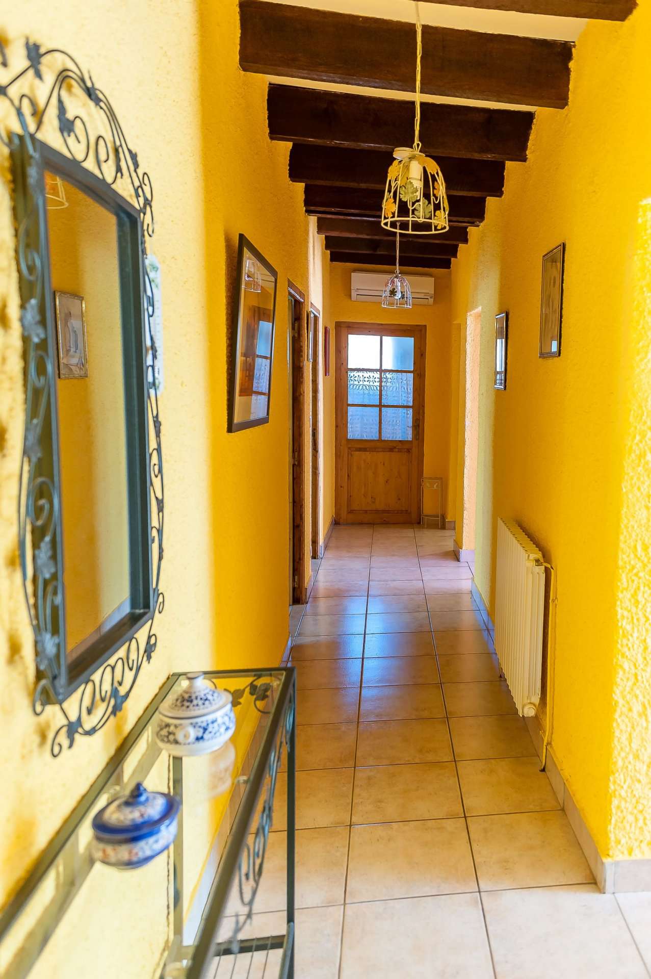 Lovely 4 bedroom home set within lush landscaped gardens of 2,376m2 with a