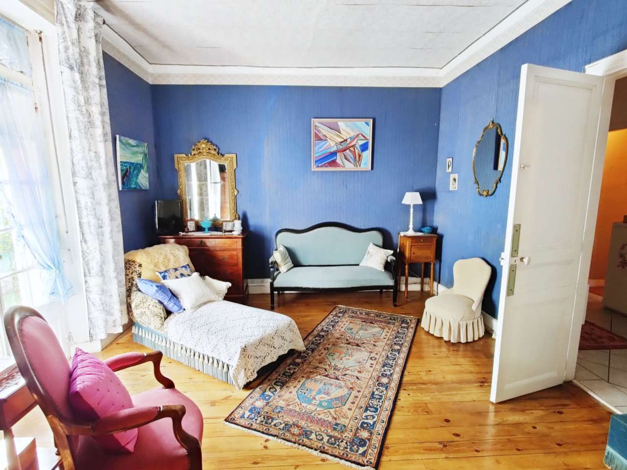 A rare opportunity to acquire a classic 'maison de maitre' in Southern Fran