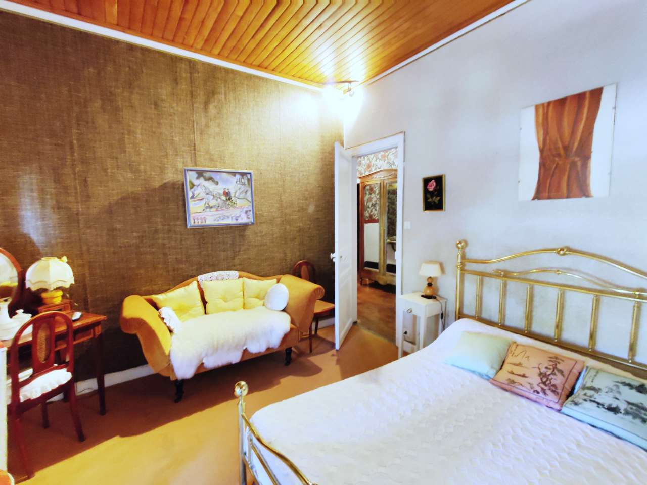 A rare opportunity to acquire a classic 'maison de maitre' in Southern Fran