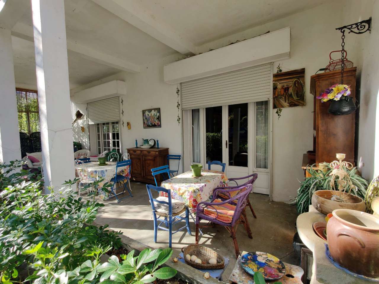 A rare opportunity to acquire a classic 'maison de maitre' in Southern Fran