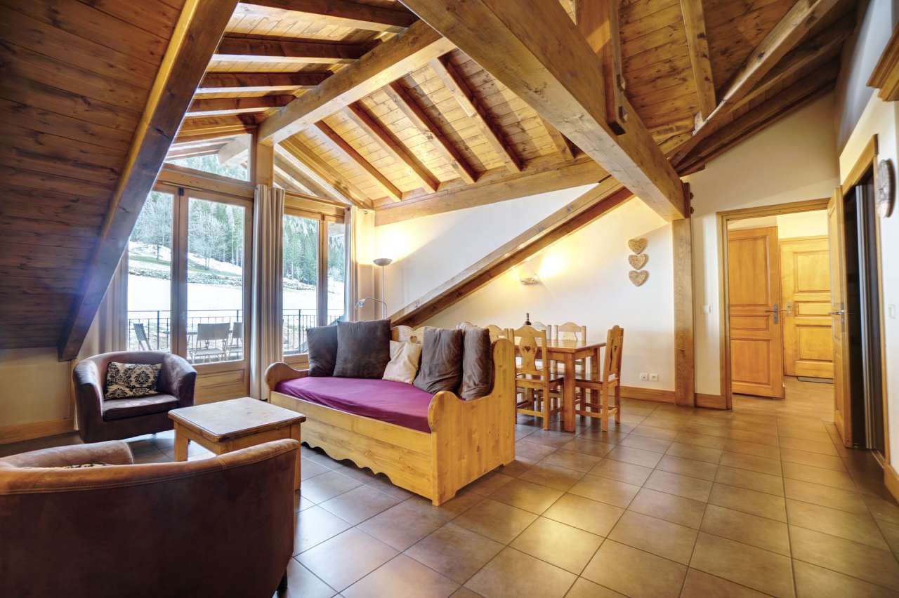 Enjoying wonderful mountain views from its top floor position, is this styl