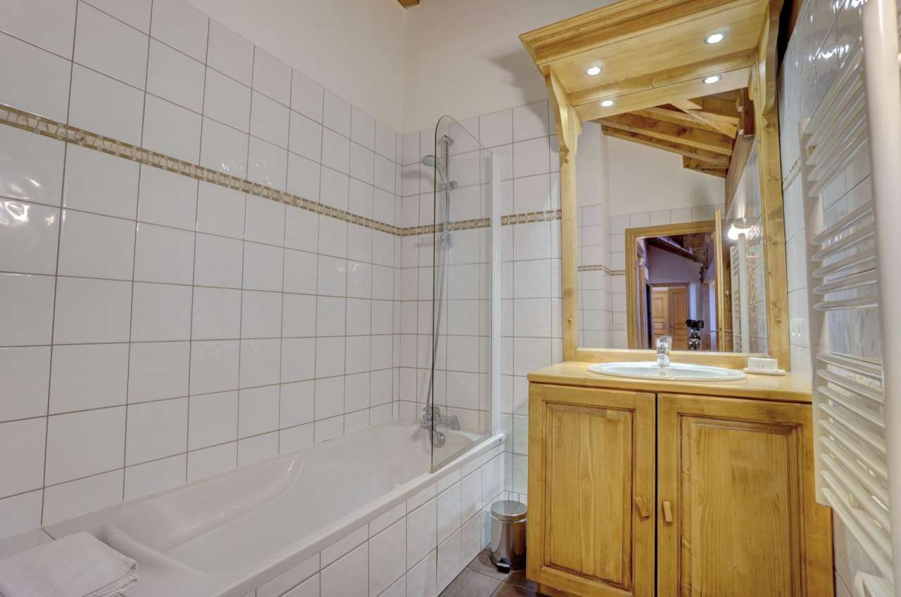 Enjoying wonderful mountain views from its top floor position, is this styl