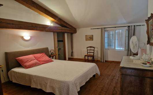 Grand and spacious 16 bedroom stone built farmhouse, situated in a quiet se