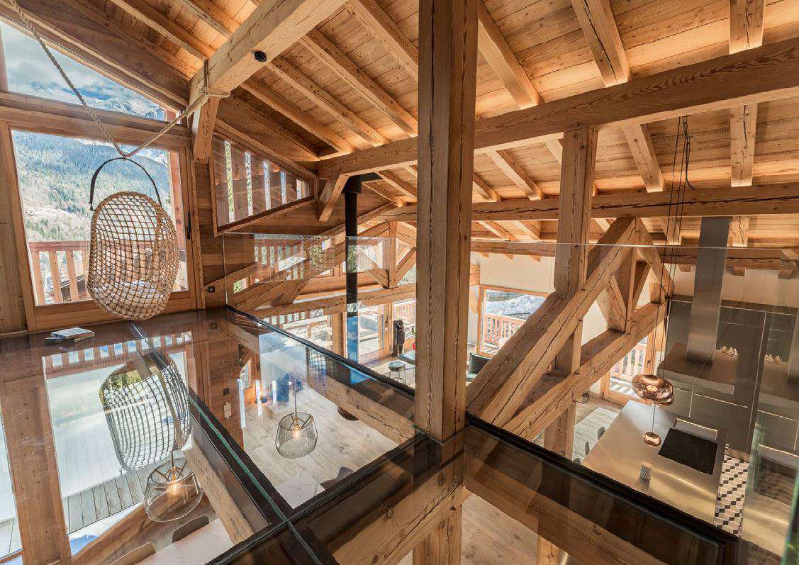 Magnificent newly built 5 bedroom ski chalet, which is ideally situated wit