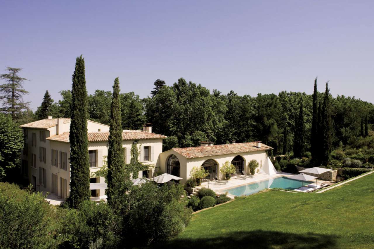 Immaculate and totally restored 7 bedroom 18th Century Bastide, with a vast