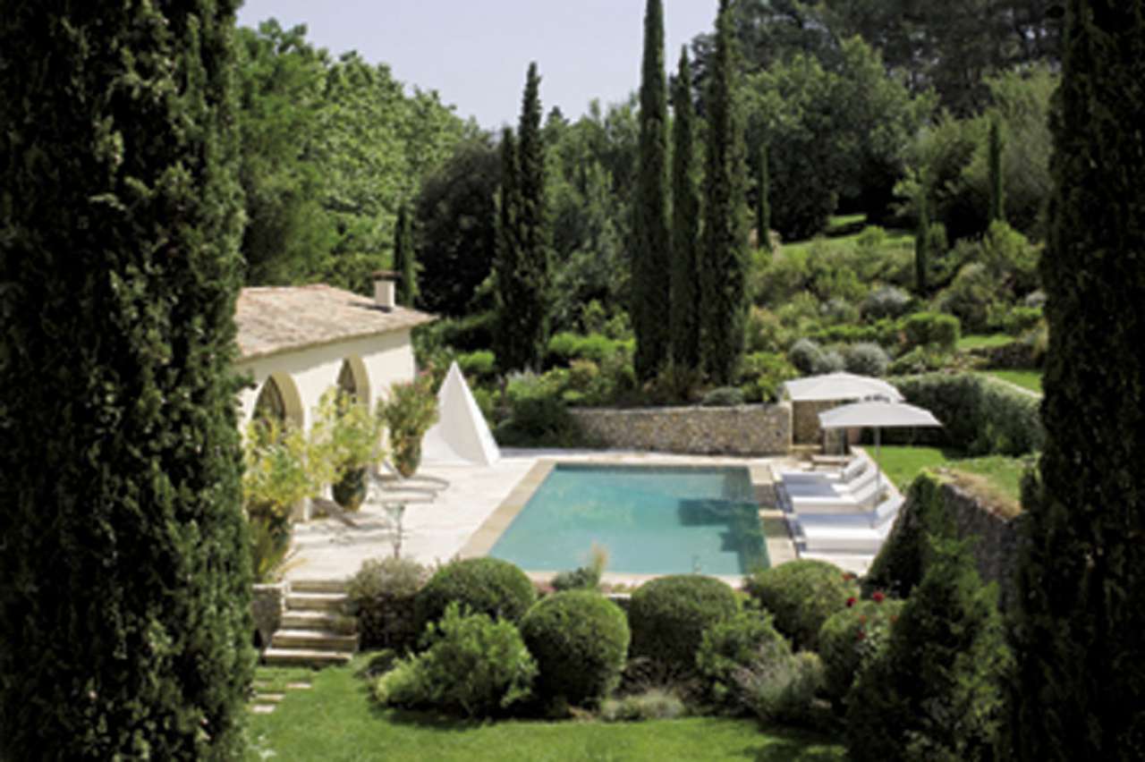 Immaculate and totally restored 7 bedroom 18th Century Bastide, with a vast