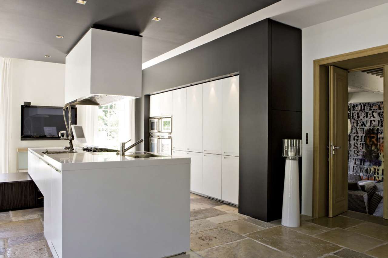 Immaculate and totally restored 7 bedroom 18th Century Bastide, with a vast