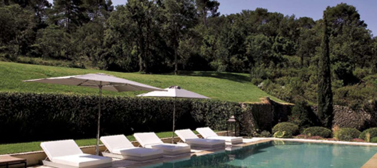 Beautifully renovated 7 bedroom luxury villa nestling in glorious landscape