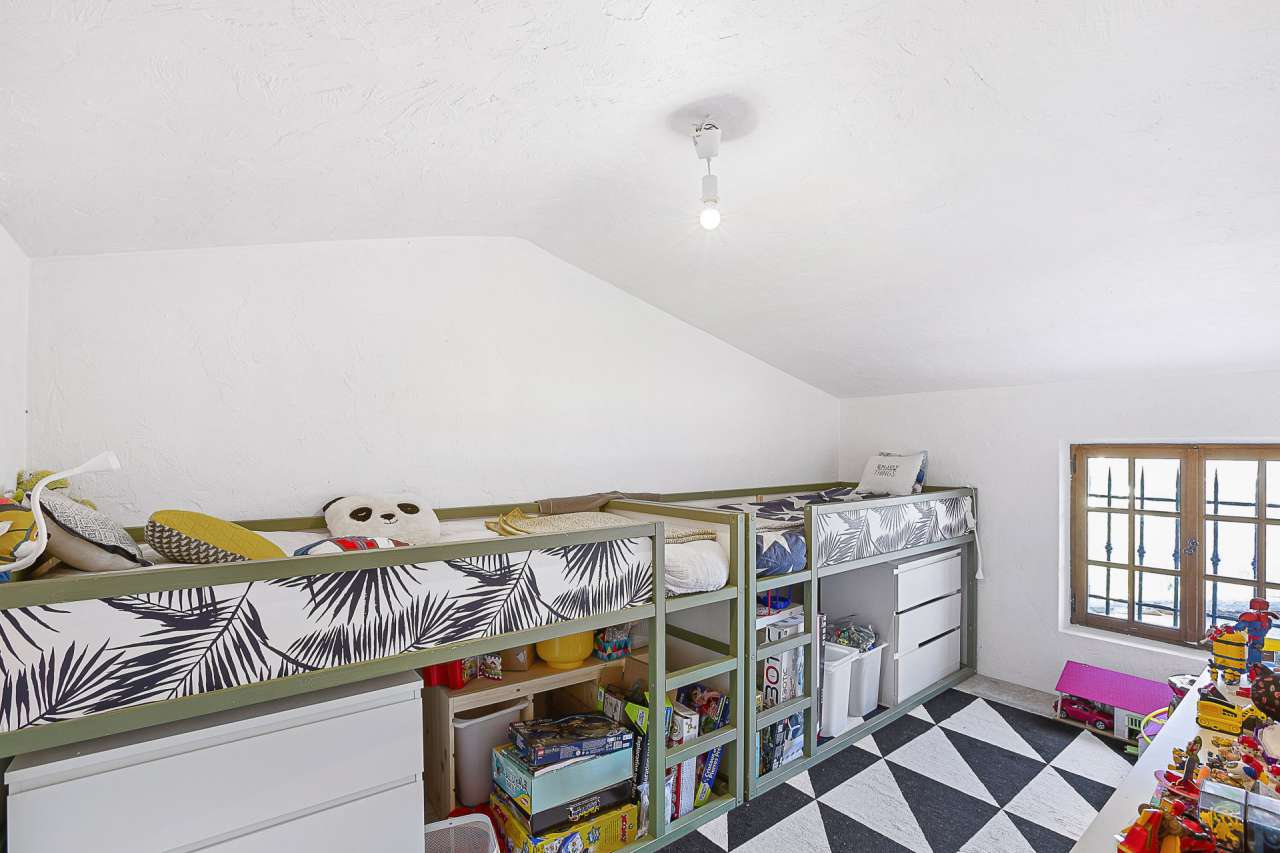 Bright, spacious and immaculately presented 4 bedroom family home , which h